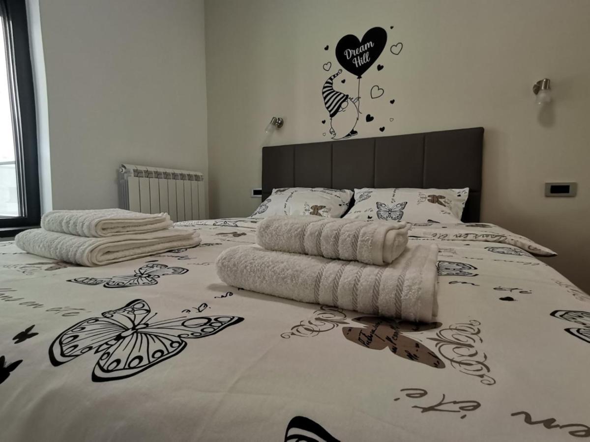 Hill Dreams Lux Apartment Belgrade Luaran gambar