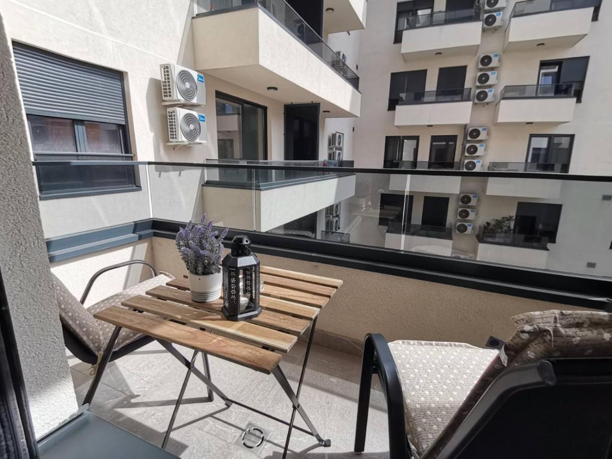 Hill Dreams Lux Apartment Belgrade Luaran gambar